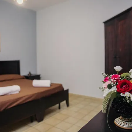 Bed & Breakfast Le Antiche Colonne 3*