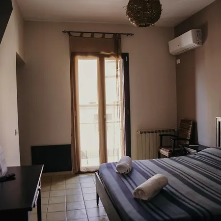 Bed and Breakfast Le Antiche Colonne 3*