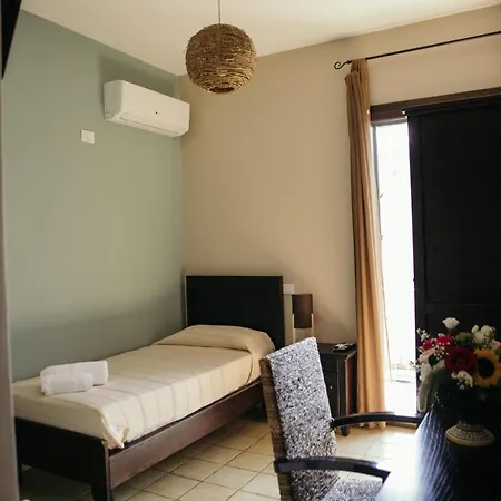 Le Antiche Colonne 3* Cinquefrondi