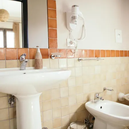 Le Antiche Colonne 3* Cinquefrondi