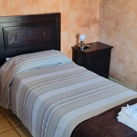 Le Antiche Colonne 3* Cinquefrondi