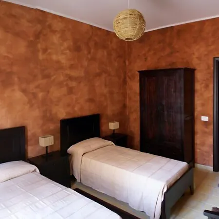 Bed & Breakfast Le Antiche Colonne 3*