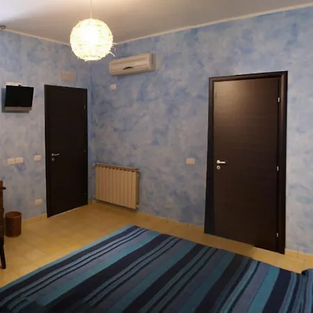 Le Antiche Colonne Bed and Breakfast 3*